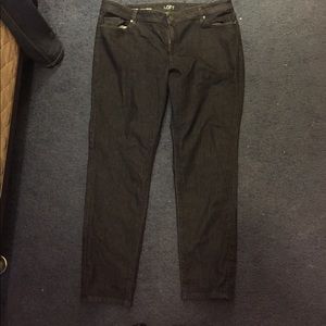 Ann taylor loft curvy skinny jeans! Dark wash.